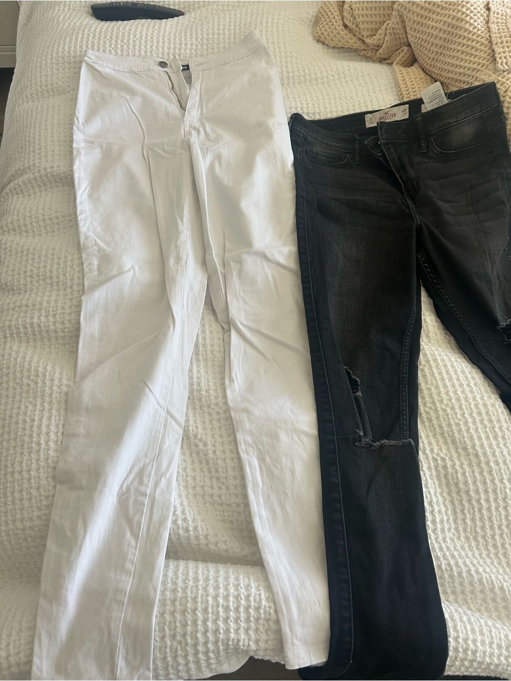 Hollister Washed Black Gray Skinny Jeans